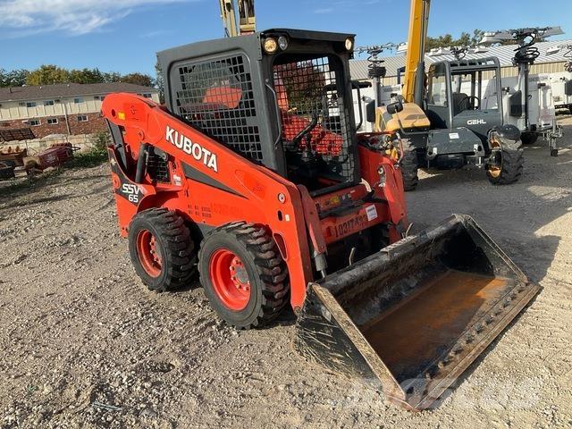 Kubota SSV65 滑移轉向裝載機