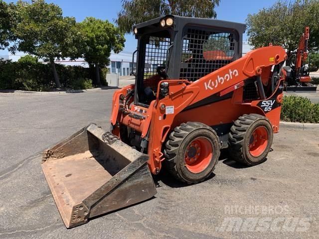 Kubota SSV65P 滑移轉向裝載機