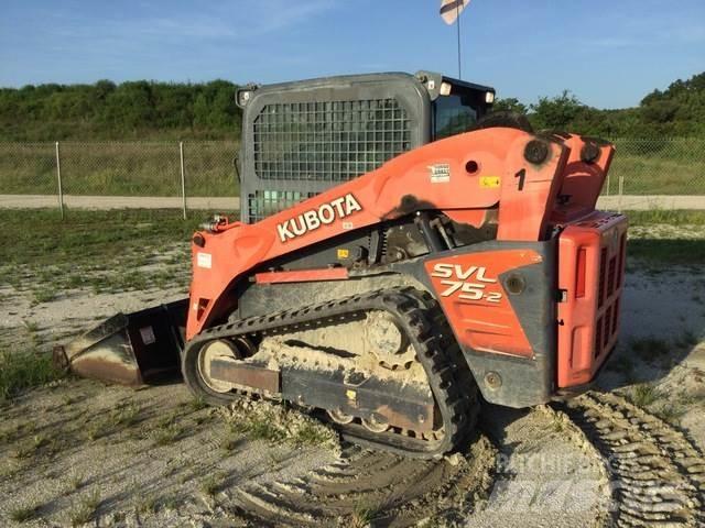 Kubota SVL75-2 滑移轉向裝載機