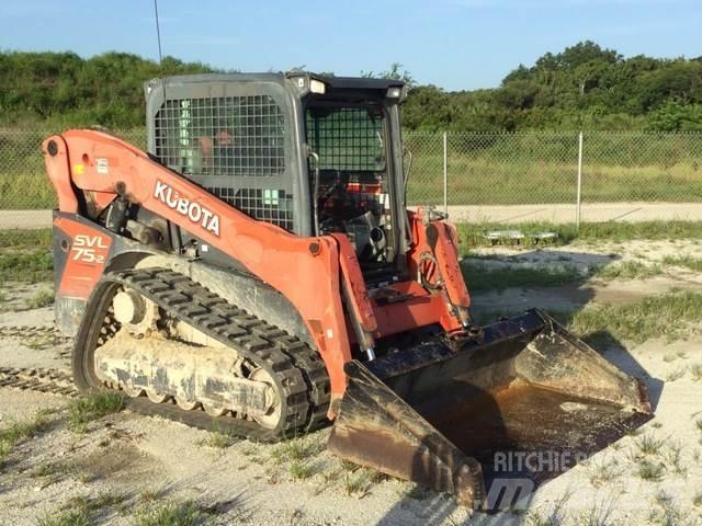 Kubota SVL75-2 滑移轉向裝載機