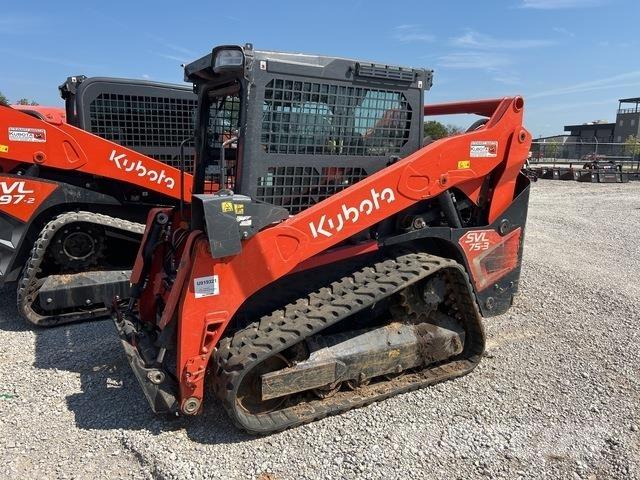 Kubota SVL75-3 滑移轉向裝載機