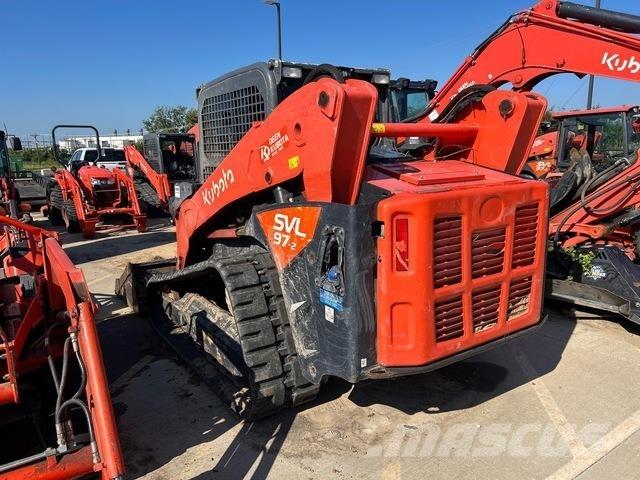 Kubota SVL97-2 滑移轉向裝載機
