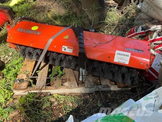 Kubota V5260 刷子