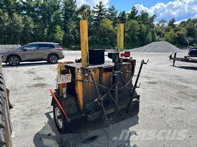 LeeBoy L250T 物料運輸車輛