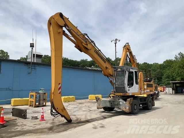 Liebherr A924C 廢棄物/工業用操作車