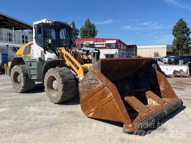 Liebherr L546 輪胎式裝載機