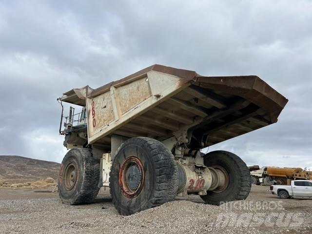 Liebherr T282B 鉸接式起吊車