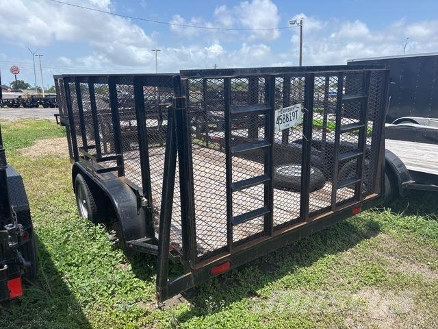 Lone Wolf  草捆拖車