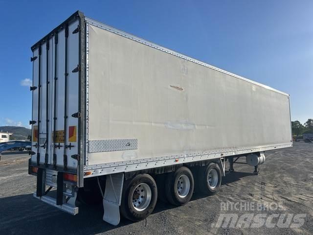 Lucar  控溫式半拖車