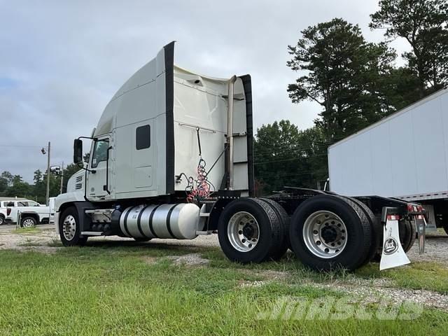 Mack AN64T 曳引機組件