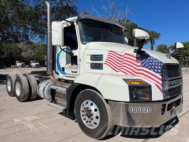 Mack AN64T 曳引機組件