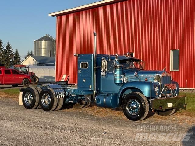 Mack B-61 曳引機組件