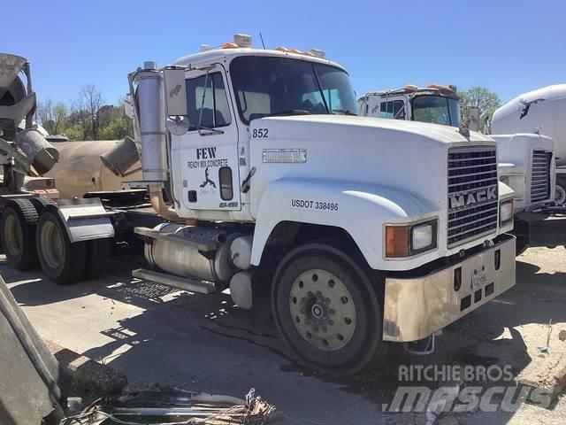 Mack CH613 曳引機組件
