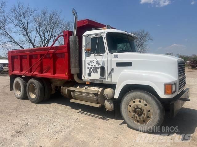 Mack CH613 傾卸式卡車