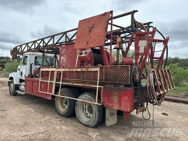 Mack CH613 其他