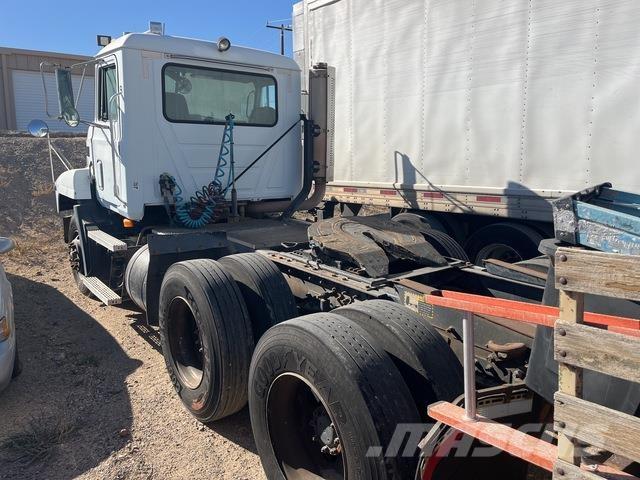 Mack CH613 曳引機組件