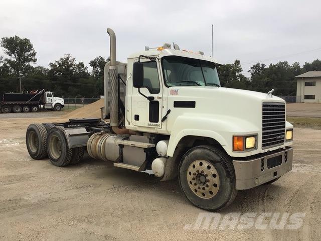 Mack CHU613 曳引機組件