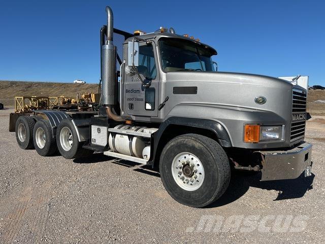 Mack CL713 曳引機組件