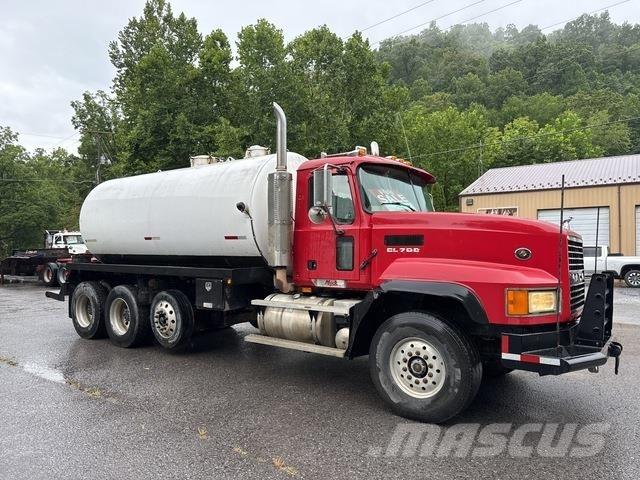 Mack CL733 組合/真空油槽車