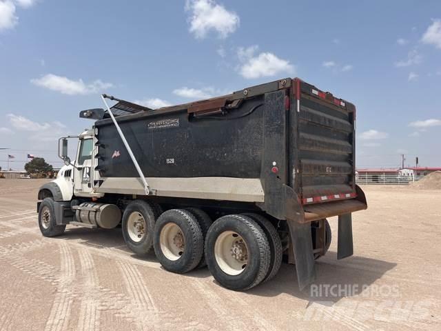 Mack CTP713 傾卸式卡車