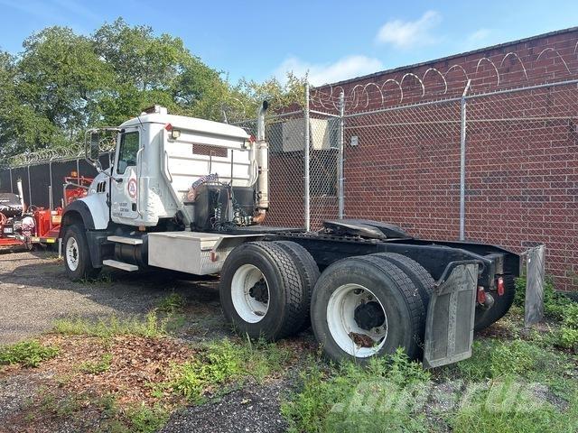 Mack CTP713 曳引機組件