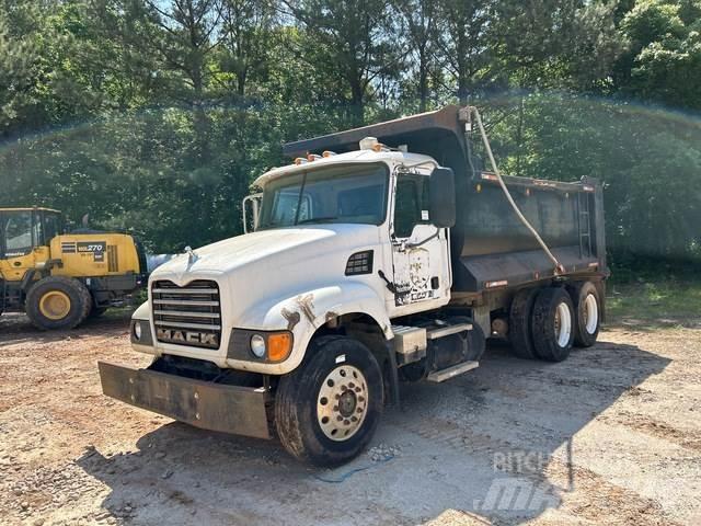 Mack CV700 傾卸式卡車
