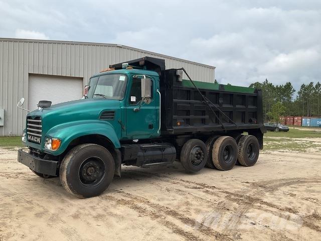 Mack CV700 傾卸式卡車