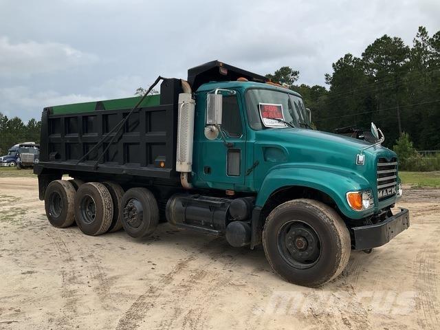 Mack CV700 傾卸式卡車