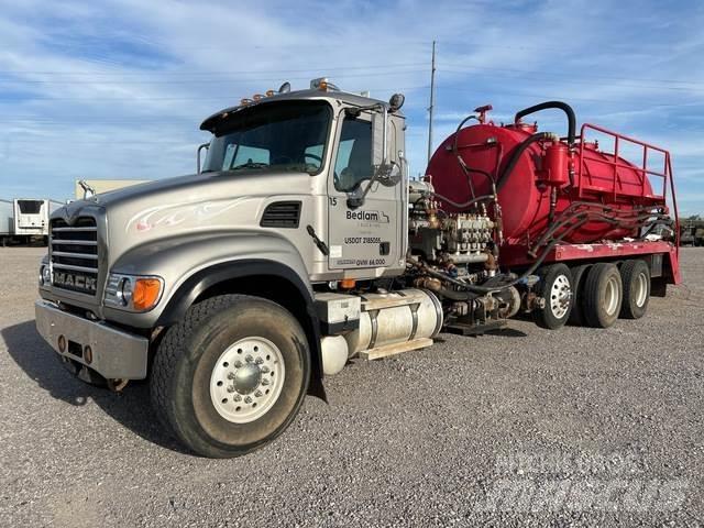 Mack CV713 其他