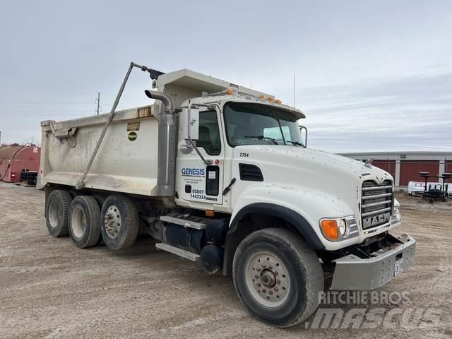 Mack CV713 傾卸式卡車