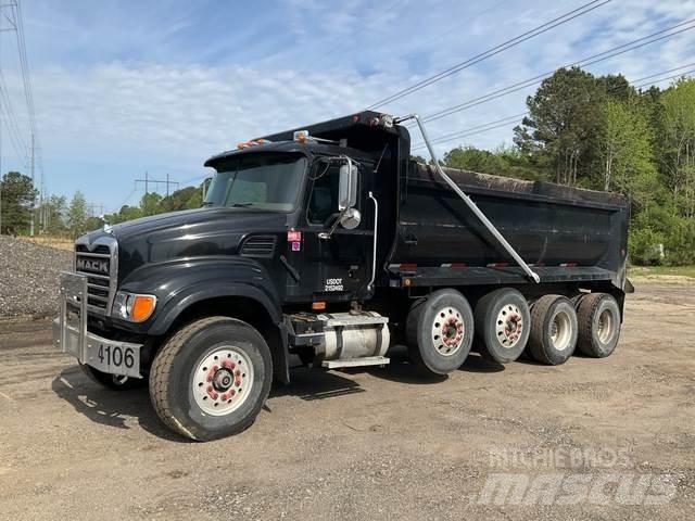 Mack CV713 傾卸式卡車
