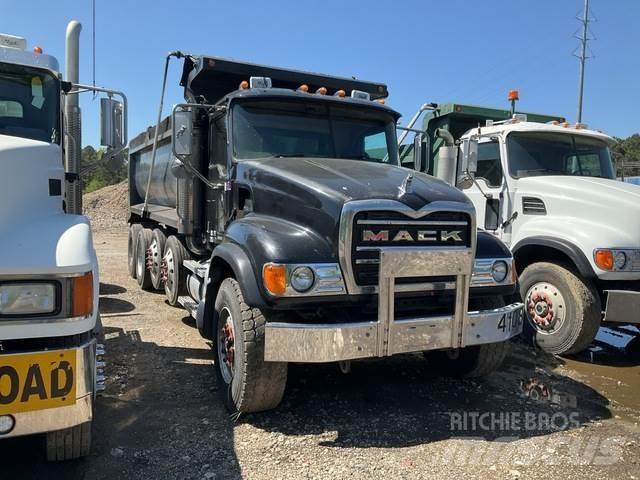 Mack CV713 傾卸式卡車