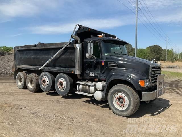 Mack CV713 傾卸式卡車
