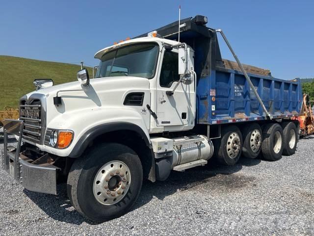 Mack CV713 傾卸式卡車