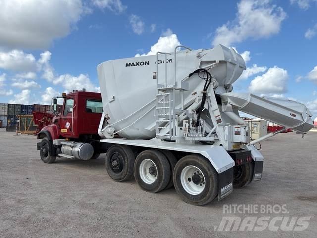 Mack CV713 其他貨車