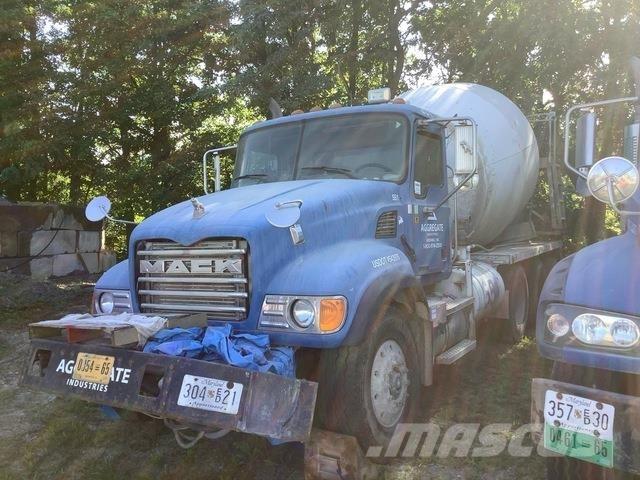 Mack CV713 傾卸式卡車