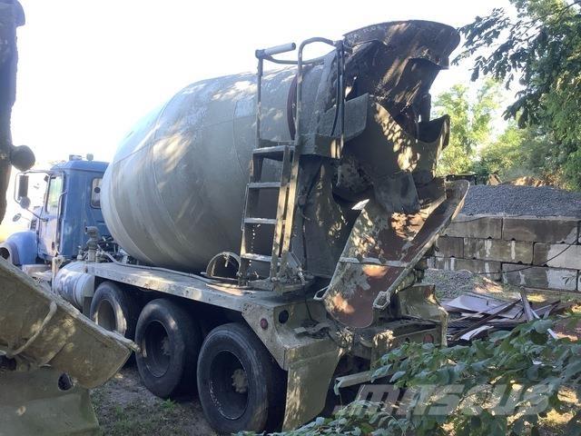 Mack CV713 傾卸式卡車