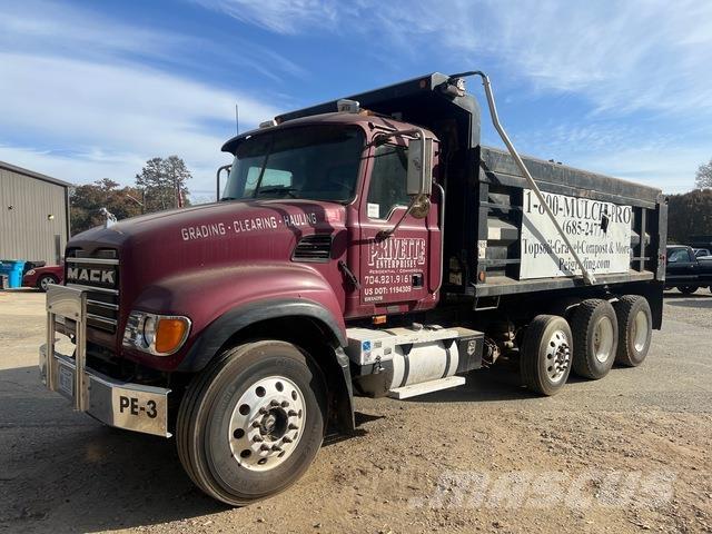 Mack CV713 傾卸式卡車