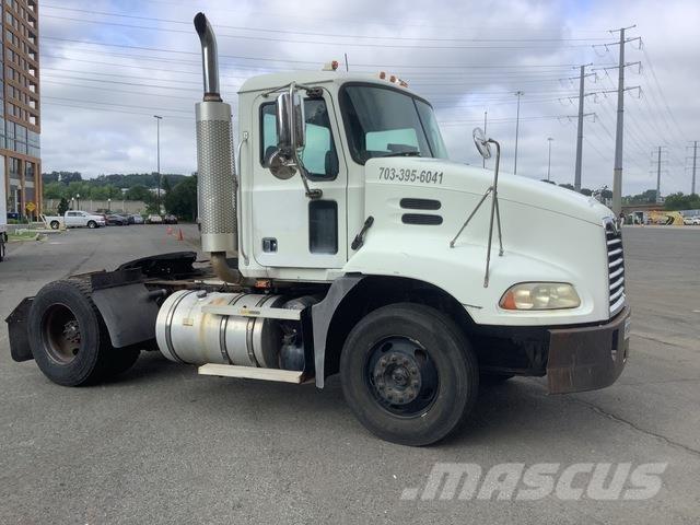 Mack CXN612 曳引機組件