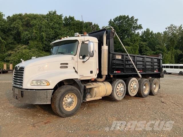 Mack CXN613 傾卸式卡車