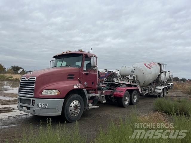 Mack CXU613 曳引機組件