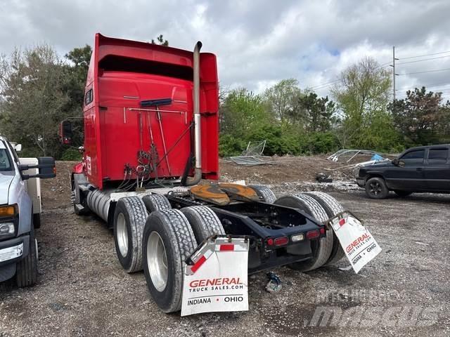 Mack CXU613 曳引機組件