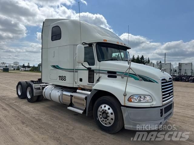 Mack CXU613 曳引機組件