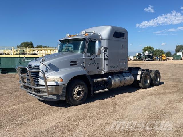 Mack CXU613 曳引機組件