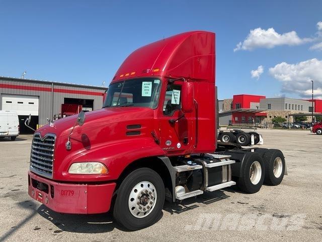 Mack CXU613 曳引機組件
