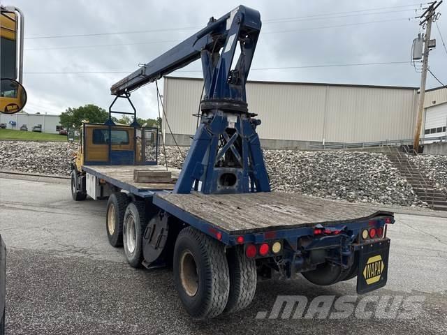 Mack DM688S 其他貨車