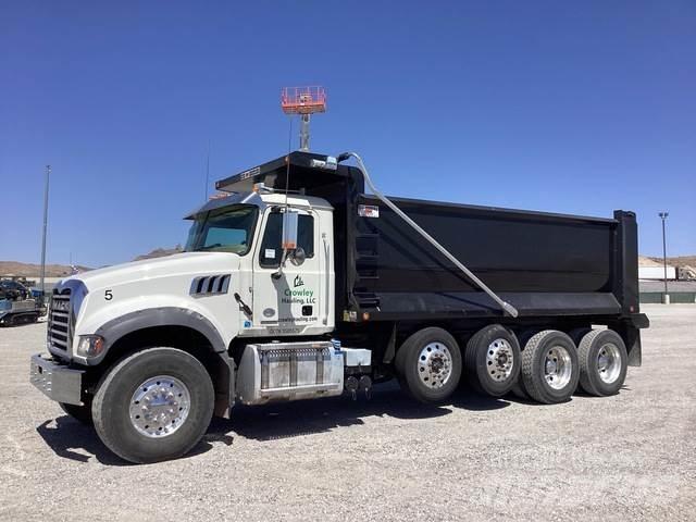Mack GR104F 傾卸式卡車