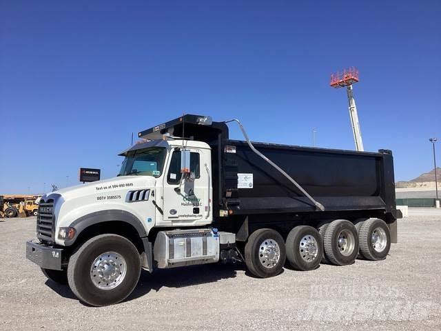Mack GR104F 傾卸式卡車