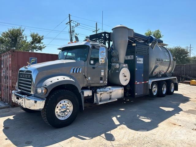 Mack Granite 履帶式 挖土機/掘鑿機/挖掘機