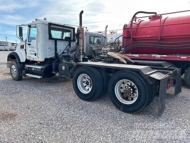 Mack GU713 曳引機組件